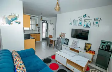 APARTMENTS IN RACECOURSE AREA