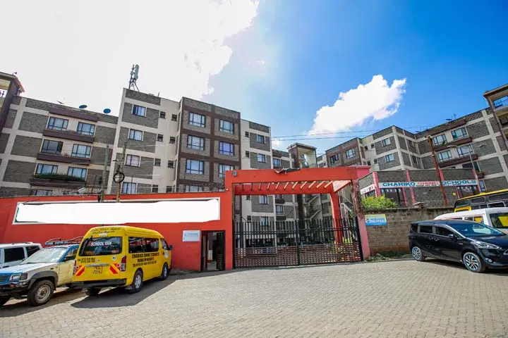 APARTMENTS IN MOWLEM AREA